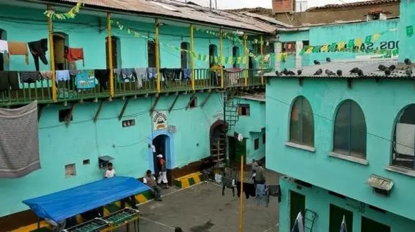 کشوری بدون زندان!