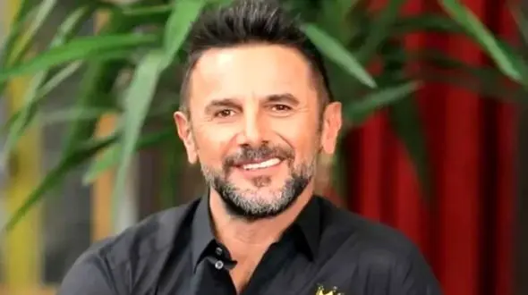 رضا صدیق: امین حیایی استاندارد‌ترین بازیگر سینمای ایران است + فیلم 