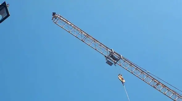 وحشتناکترین خودکشی در نیاوران / ظهر امروز رخ داد