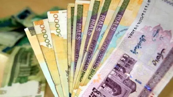 کلاهبرداری با پولهای جعلی در تهران / مرد شیاد ماهرانه پول جعل می کرد