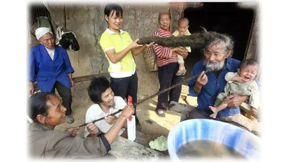 کثیف ترین مرد جهان را بشناسید / این مرد تصمیم گرفت بعد از 26 سال به حمام برود! +عکس 