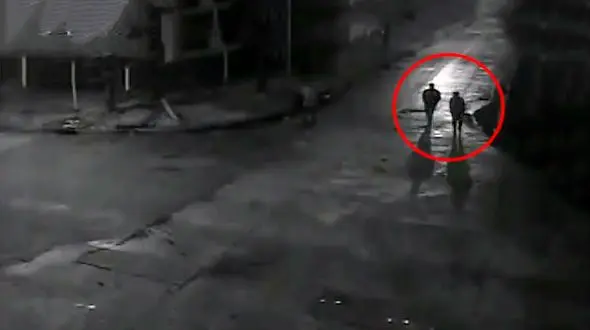 وقتی سارقان موبایل به کاهدان زدند! + فیلم