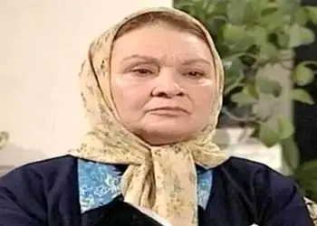 فیلم / وضعیت ناراحت‌کننده پری امیرحمزه بازیگر سریال آرایشگاه زیبا و مادرزن واقعی امین تارخ / تنها موندم ...  هیچکدوم از کارهام یادم نمیاد! ...