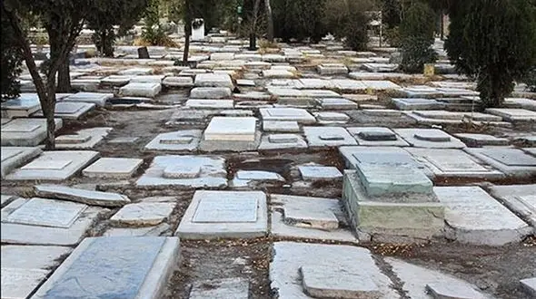 فرار یک گورکن بعد از پیدا کردن کوزه پر از سکه در ابن بابویه شهرری 

