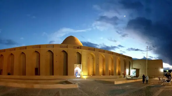 یخچال‌ های باستانی ایران چگونه در دل کویر یخ تولید می‌کردند؟ / فیلم