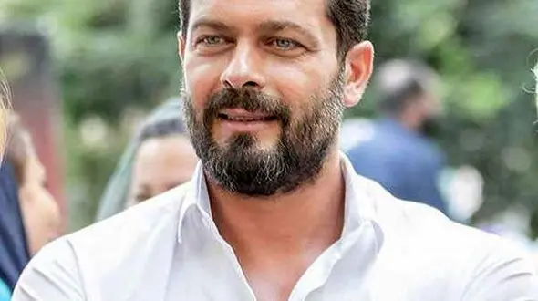  عکس دختر پژمان بازغی 