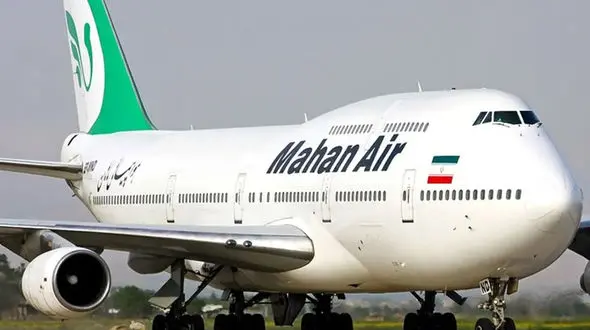 حضور پوری بنایی در پرواز معطل‌ مانده ماهان / مسافران: بعد از 4 ساعت انتظار حتی صبحانه هم ندادند! + فیلم