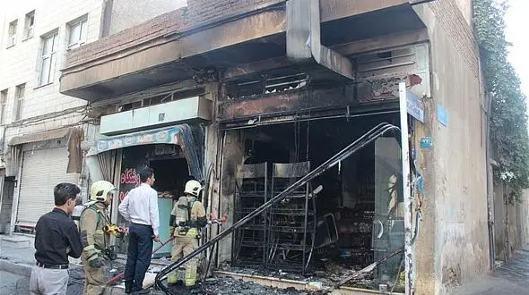 آتش سوزی در فروشگاه مواد غذایی شهرک ولی عصر + عکس 