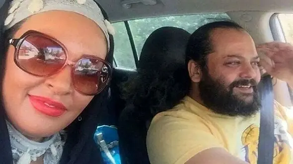 عکس سفر به ایام قدیم /  عکس عروسی زیبا بروفه و پیام صابری در حال اجرای رسم عسل خوردن ...