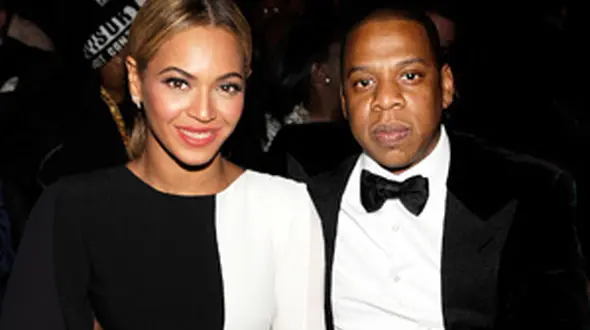 ۱۰ سلبریتی با گرانقیمت‌ترین خانه‌ها + تصاویر