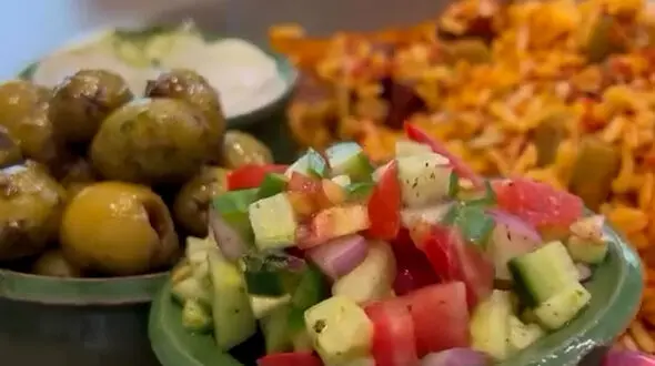 لوبیا پلو مجلسی تا سالاد پاییزی با ۲ مدل سس