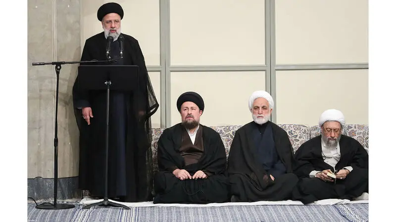 سران قوا، مسئولان و کارگزاران نظام عصر امروز چهارشنبه با رهبر انقلاب اسلامی دیدار کردند. 