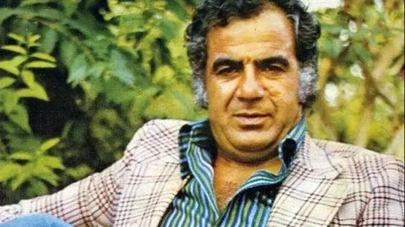 سفر در زمان؛ «ناصر ملک مطیعی» در حال دویدن در خیابان های تهران؛ سال 54