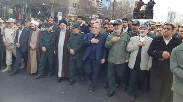  پیکر سردار منصوری در مشهد تشییع شد
