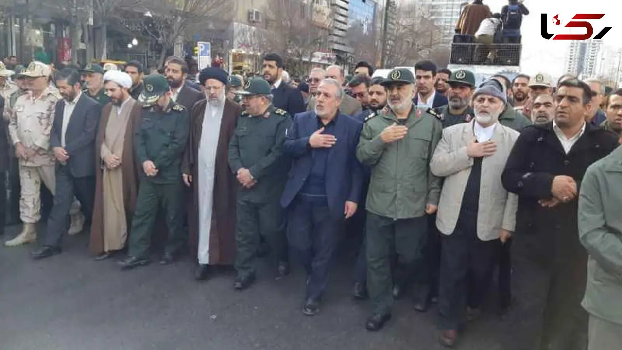  پیکر سردار منصوری در مشهد تشییع شد