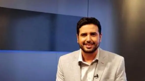 مهدی مفیدی مجری صداوسیما: سال هاست در شرف ازدواجم! ... مدت ها معطل نگهش داشتم!