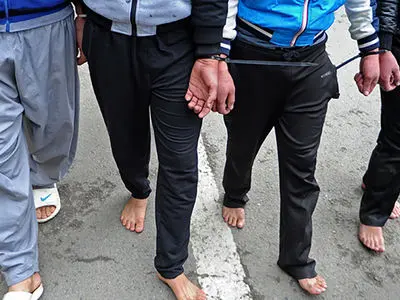 کشف 45کیلو شیشه و هروئین از یک باند خانوادگی 