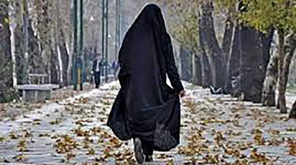 طاهره زن یزدی در شهر غوغا به پا کرد