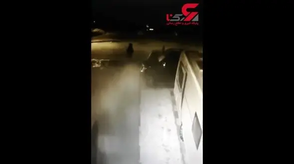 فیلمی وحشتناک / کار هولناک مرد نقابدار با یک پدر مقابل چشمان فرزندانش