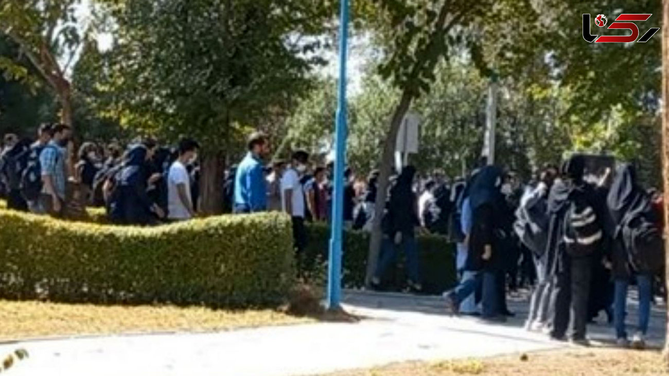 عکس تجمع اعتراضی مسالمت آمیز دانشجویان اصفهان