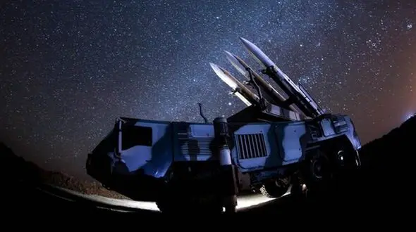 انهدام ۲۸ فروند هدف متخاصم/ شکار پهپاد «هرمس» با شلیک دقیق پدافند هوایی 