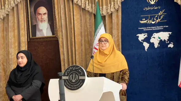 عیدی کارمندان اوایل اسفندپرداخت می شود/ دولت مسدود بودن هیچکدام از سکوها را در دستور کار ندارد