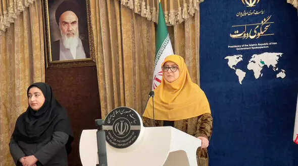 عیدی کارمندان اوایل اسفندپرداخت می شود/ دولت مسدود بودن هیچکدام از سکوها را در دستور کار ندارد