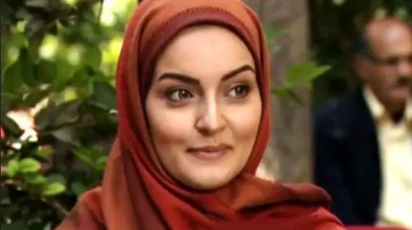 استایل ست بازیگر سریال آوای باران با همسرش 