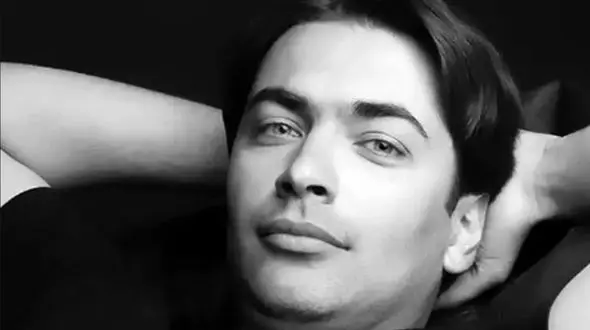 پارسا پیروزفر/ دنیا به کام بازیگر خوش سیما و خوش تیپ