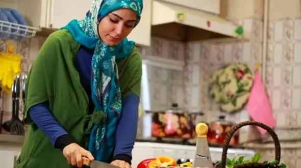 افسردگی و اضطراب زنان بیشتر از مردان است / لزوم توجه به زنانه خانه دار