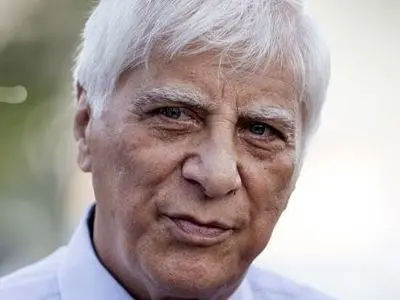 عکس سفر در زمان / عروسی ساده مرحوم بهرام بیضایی با زن اولش / لباس عروس معمولی و منیر خانوم جذاب