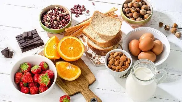 ویتامین های لازم برای بدن بعد از 40 سالگی + منابع