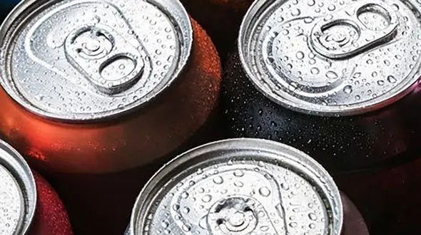 هشدار جدی به نوجوانان و جوانان عاشق نوشیدنی‌ های انرژی‌ زا