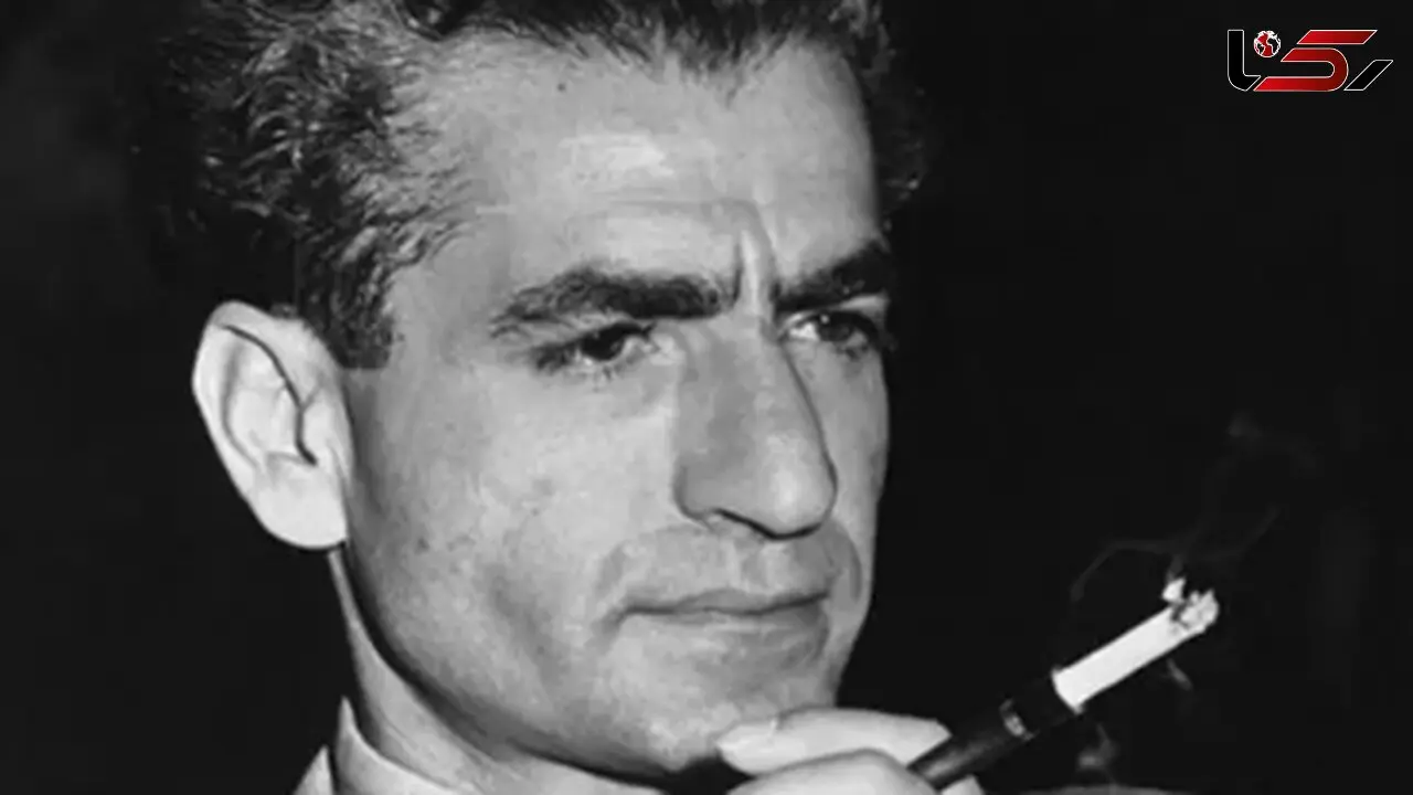 عکس سفر در زمان /  «محمدرضا پهلوی» با سبیل در کنار مادرش و اشرف و شهناز پهلوی  و ... /  دهه 20