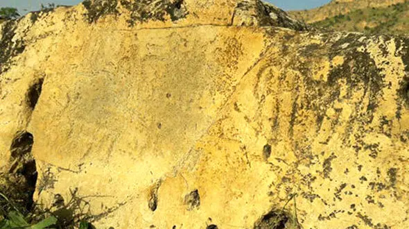 کشف نخستین نقش برجسته تاریخی در لرستان