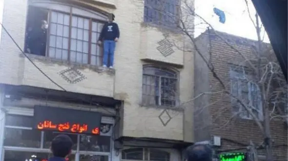 فیلم /  خودکشی پسر تبریزی در قره آغاج