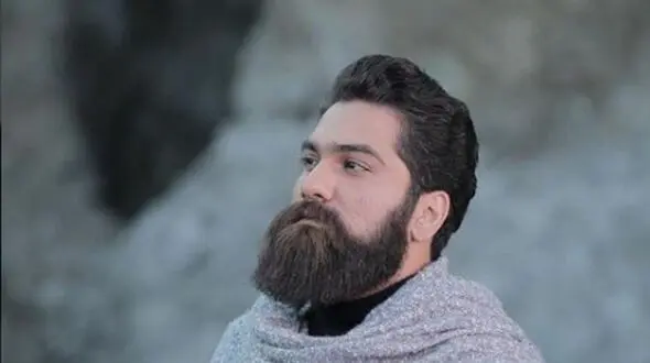 فیلم / علی زند وکیلی: افتخار میکنم که بچه شوفرم.../ ادای احترام متفاوت علی زند وکیلی به پدرش در سیزدهمین سال نبودنش
