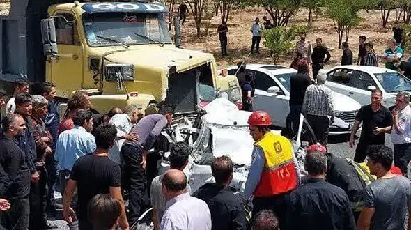 3 کشته در تصادف زنجیره ای در اتوبان پاسداران تبریز  + جزییات