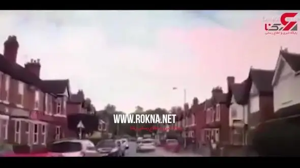 اقدام غیرانسانی راننده مردم آزار در روز بارانی + فیلم 