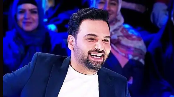 فیلم / احسان علیخانی: توی هواپیما خلبان منو برد تو کابین .. بعدش یهویی گفت وای چرخهای هواپیما باز نمیشه  ...  مرگ رو دیدم 