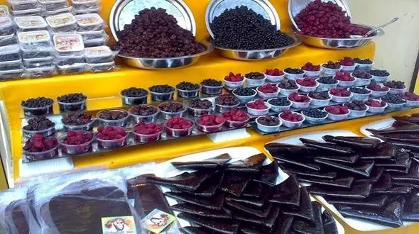 قیمت عجیب و غریب لواشک در بازار /  هم قیمت یک کیلو گوشت!  + عکس