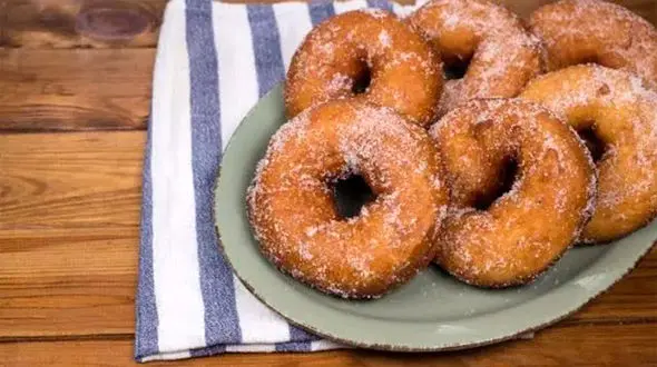 فیلم دونات سیب نرم / خوش‌عطر، خونگیِ واقعی 