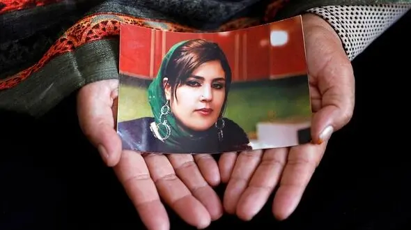 گفت و گو با مادر مینا دختر افغان که کشته شد!+عکس