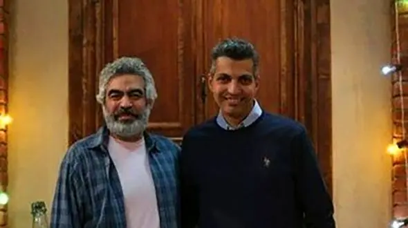 سروش صحت در برنامه عادل : دوران دبیرستان همه بهم میگفتن چقدر زشتی