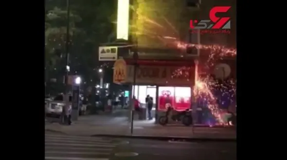 وحشت آفرینی زن جوان وسط خیابان + فیلم