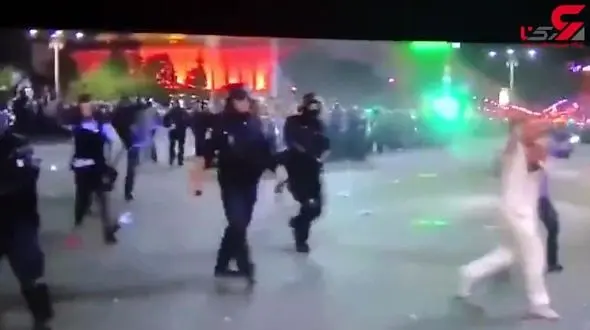 غافلگیری مامور پلیس در درگیری خیابانی +فیلم