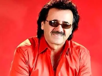 دانلود آواز عاشقانه معین / آهنگ «دنیارو می خواستی برام عمرتو گذاشتی به پام» 