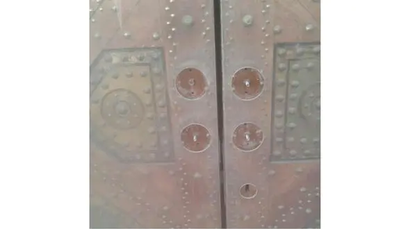 سرقت دستگیره درب تئاتر شهر+ عکس