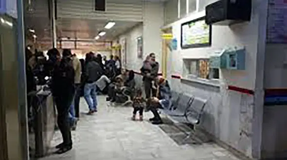 مردان خشمگین بیمارستان فاطمی اردبیل را با خاک یکسان کردند + جزئیات