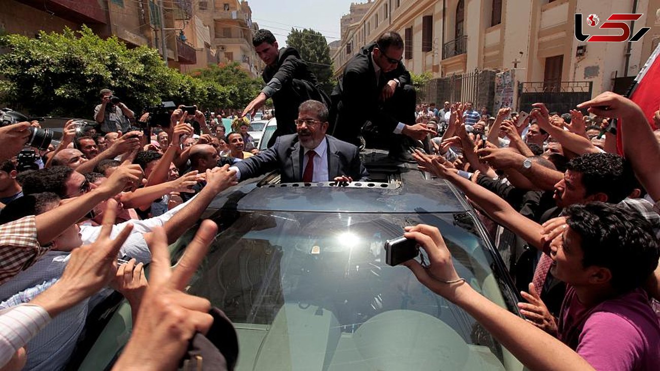 محمد مرسی به خاک سپرده شد+عکس